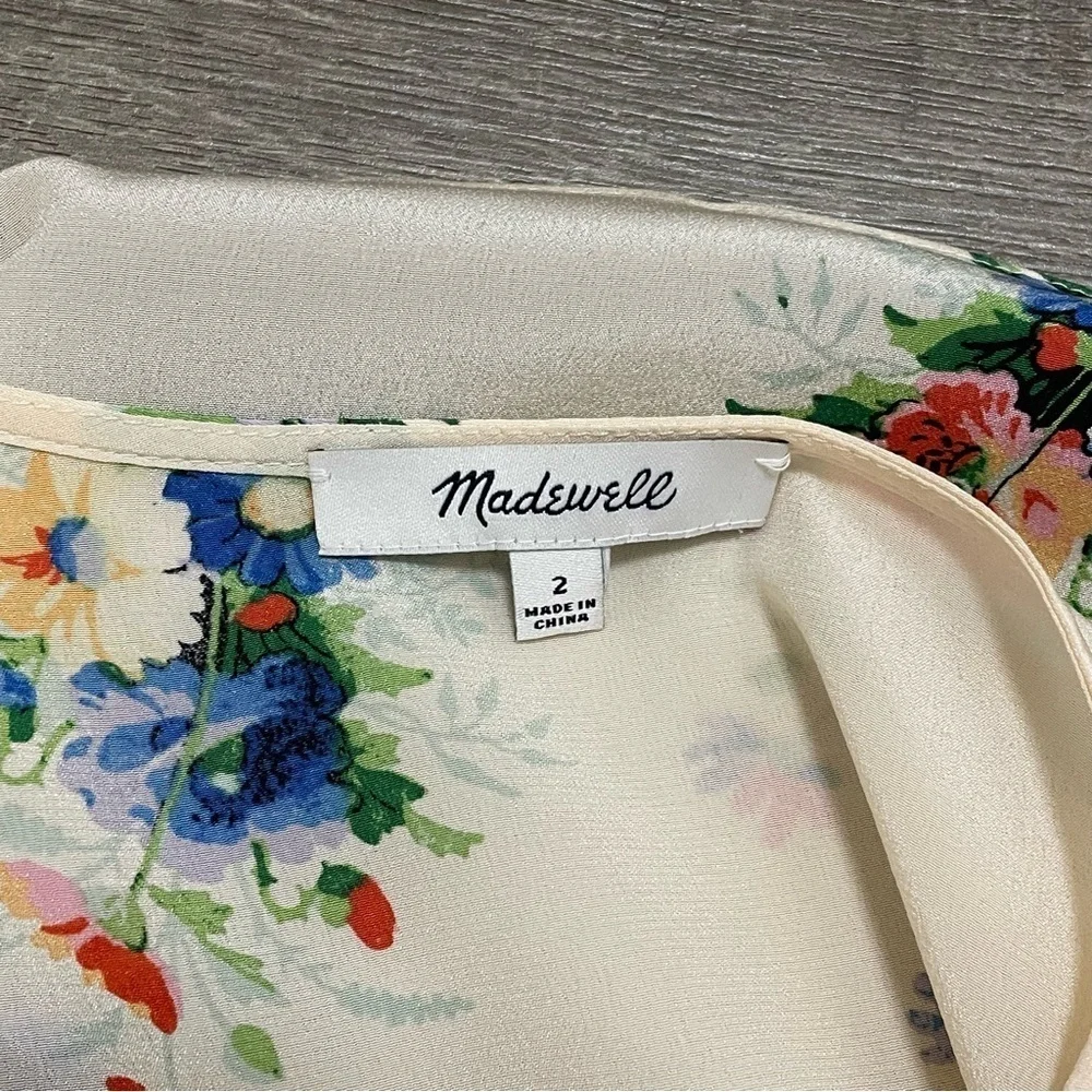 Madewell Shirred-Front Top Women's Cream Floral Silk Classic Corsage V-Neck Sz 2 - Picture 6 of 7